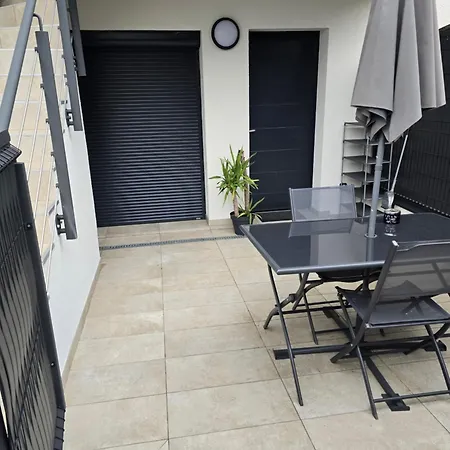 Studio 2022 Terrasse Parking 5 Min D'Annecy Poisy Exterior photo